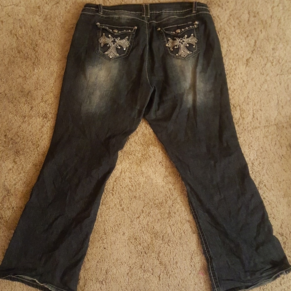 Angels Bootcut Jeans w/bling on pockets